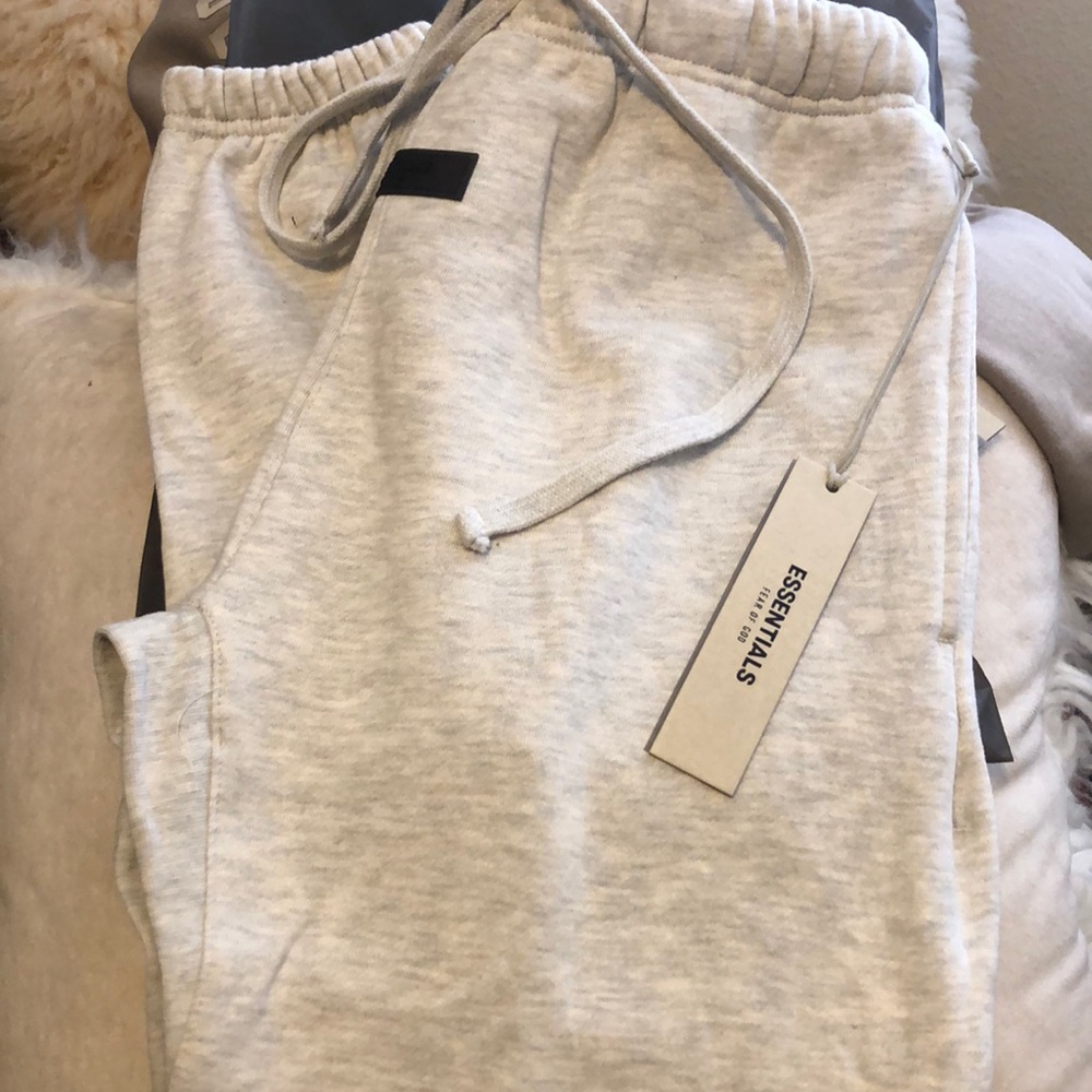 Essentials Fear of God Sweatpants size Medium Men New!can be unisex - Picture 4 of 15
